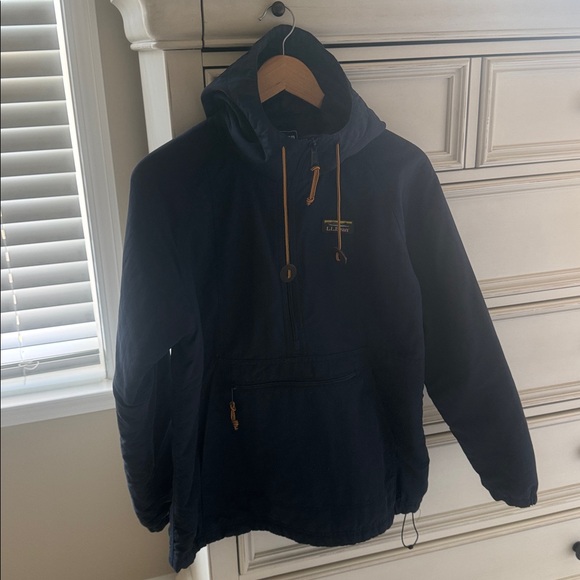 L.L Bean Women's Mountain Classic Insulated Anorak, Regular - Picture 4 of 7